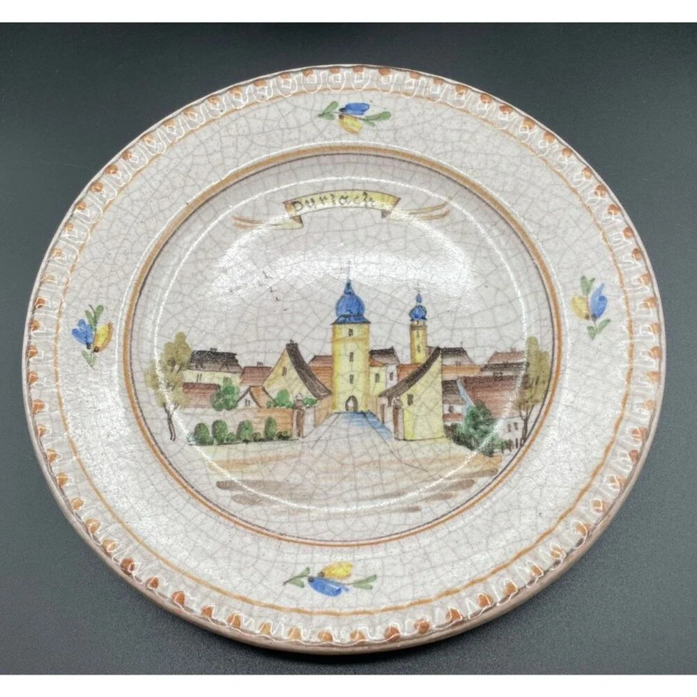 Vtg Durlach 1601 German Faience Plate Wall Hanger Hermann Vollmer 8.5